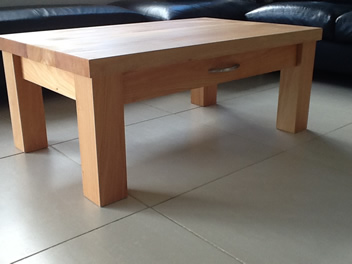 Coffee Table with Drawer_1