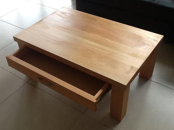 Coffee Table with Drawer_3