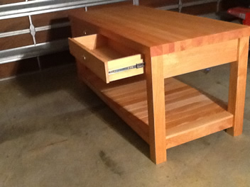 Kitchen Island with Drawers_3